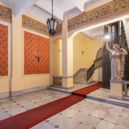 Palazzo Galeoni Luxury Suites Salerno Ngoại thất bức ảnh