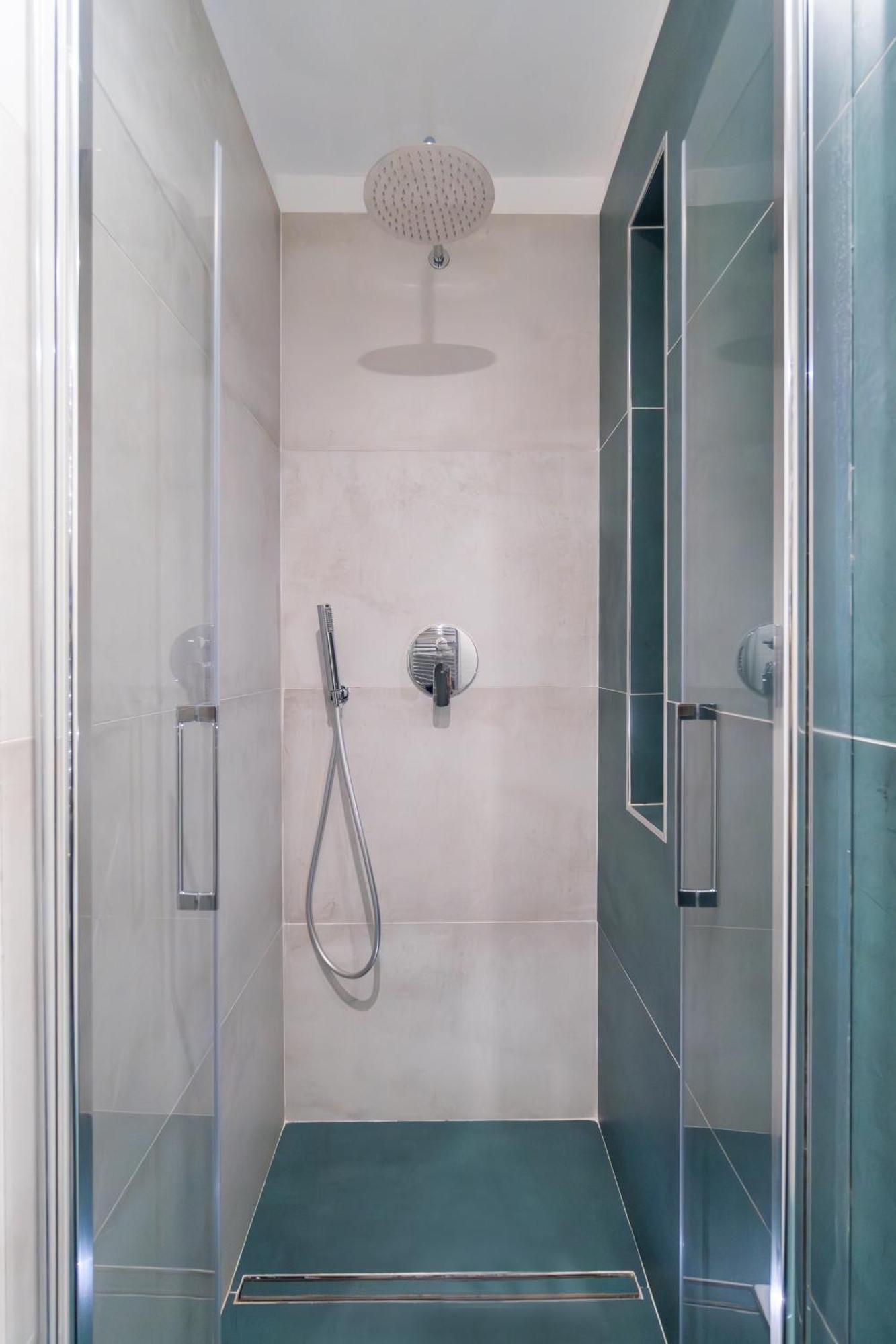 Palazzo Galeoni Luxury Suites Salerno Ngoại thất bức ảnh