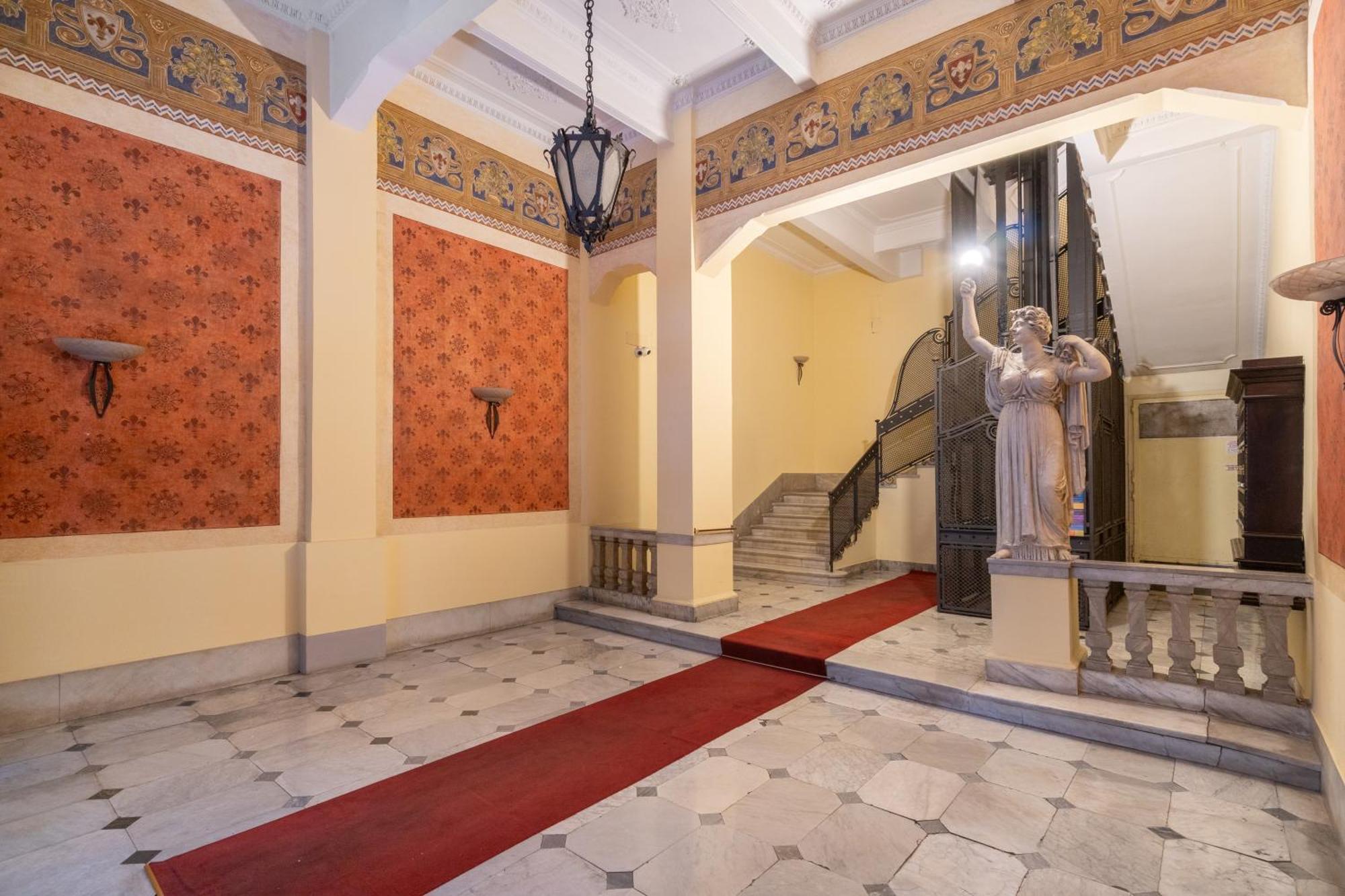 Palazzo Galeoni Luxury Suites Salerno Ngoại thất bức ảnh