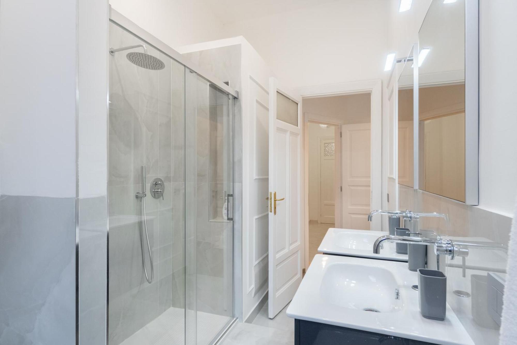 Palazzo Galeoni Luxury Suites Salerno Ngoại thất bức ảnh