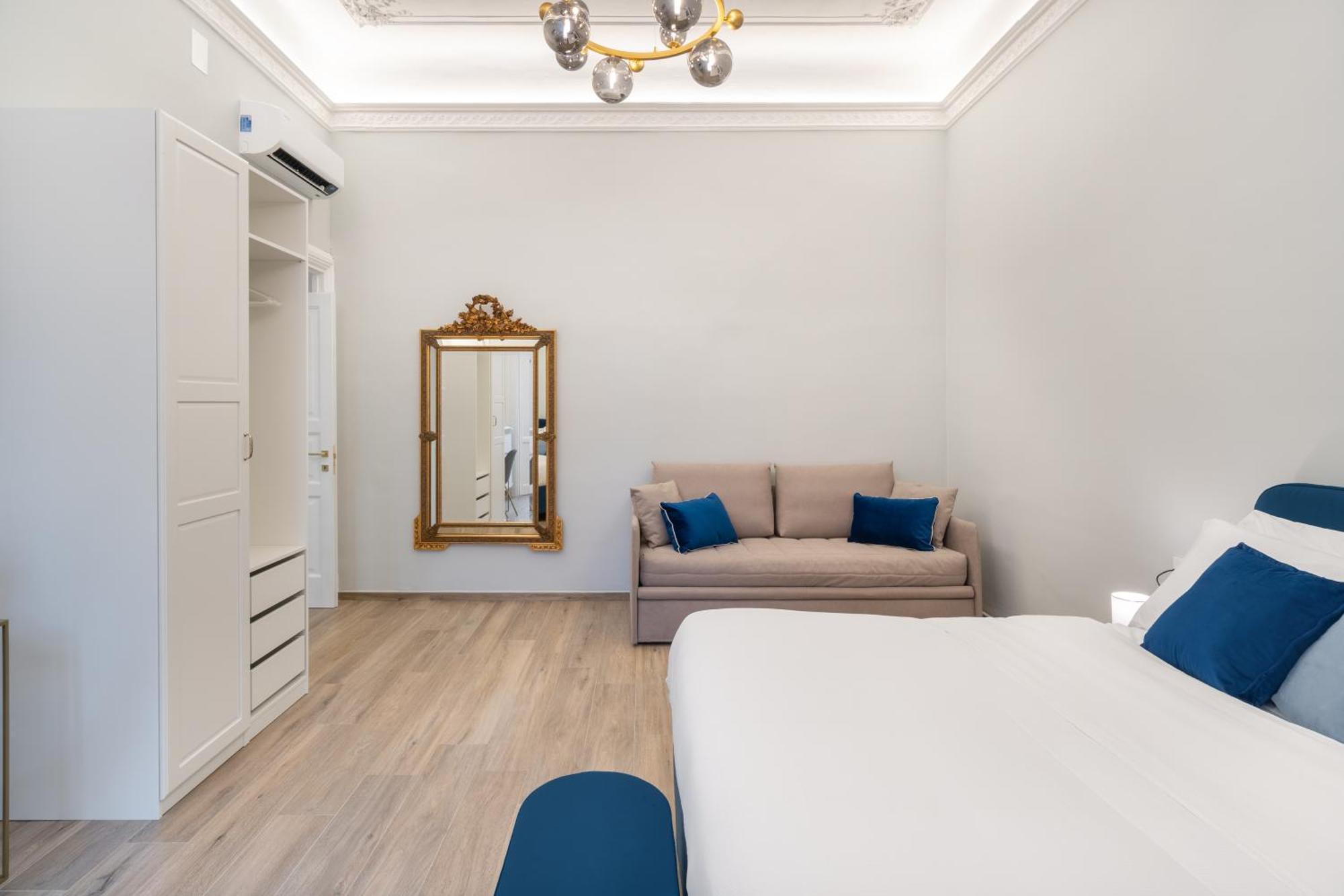Palazzo Galeoni Luxury Suites Salerno Ngoại thất bức ảnh